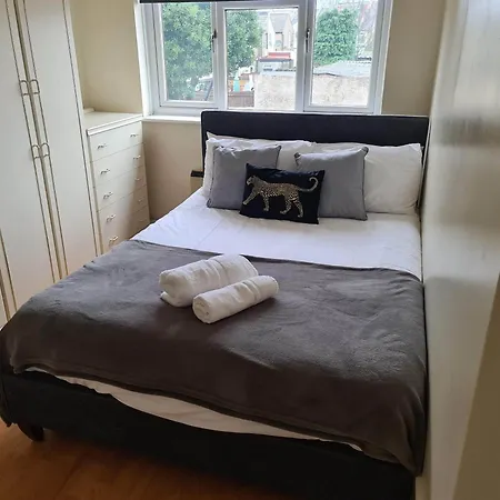 Sav Apartments Watford Watford  Room photo