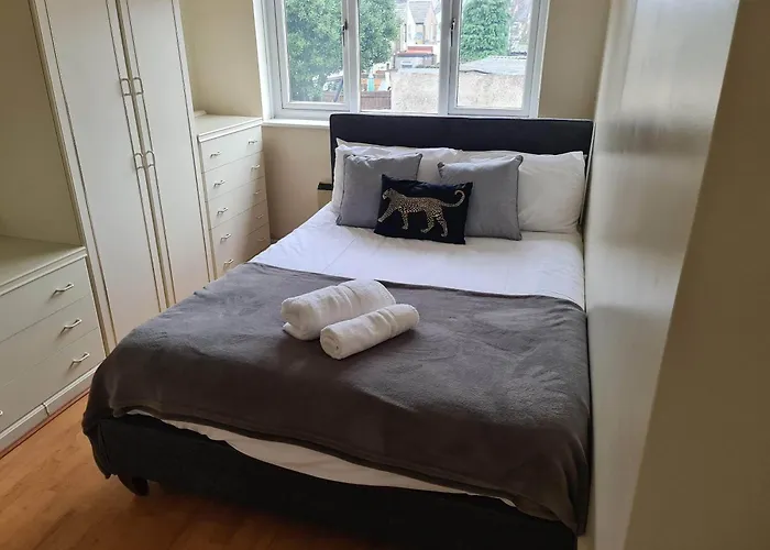 Sav Apartments Watford